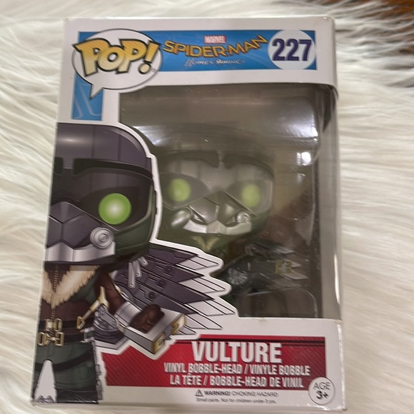 Funko POP! Vulture #227 Marvel Spider-Man Homecoming Vinyl Figure - Picture 9 of 12